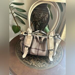 Burberry Satchel or Shoulder bag🔥🔥🔥